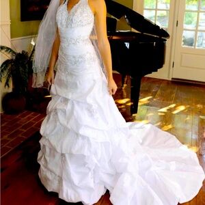 Wedding dress from DAVID’S BRIDAL size 12 (Like New)